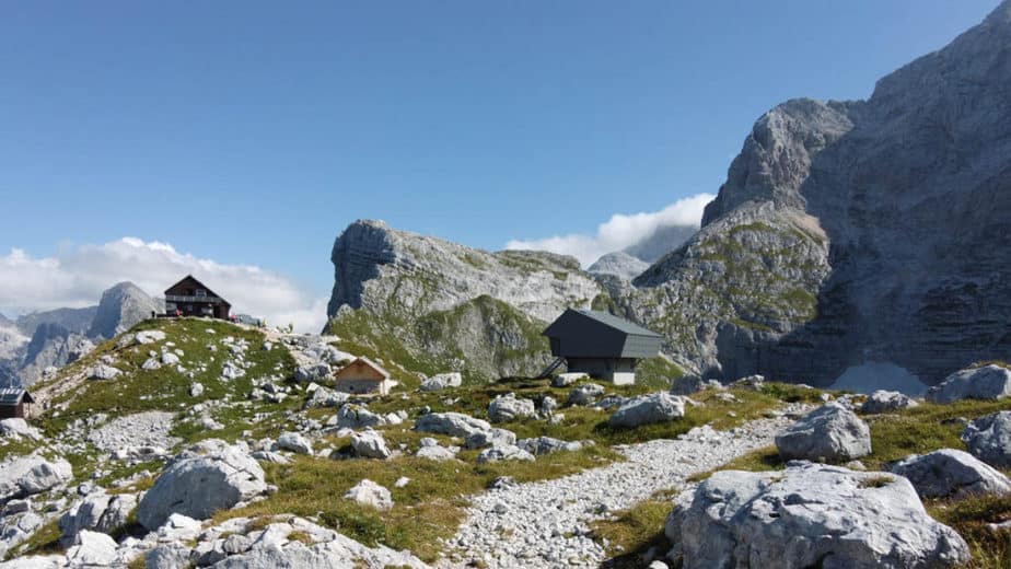 Koča in bivak na Prehodavcih