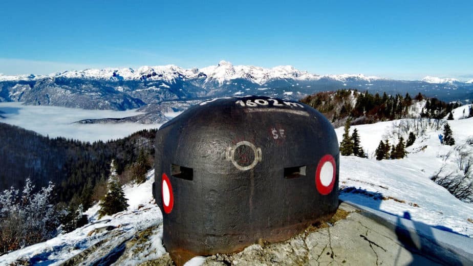 Možic in zadaj Triglav