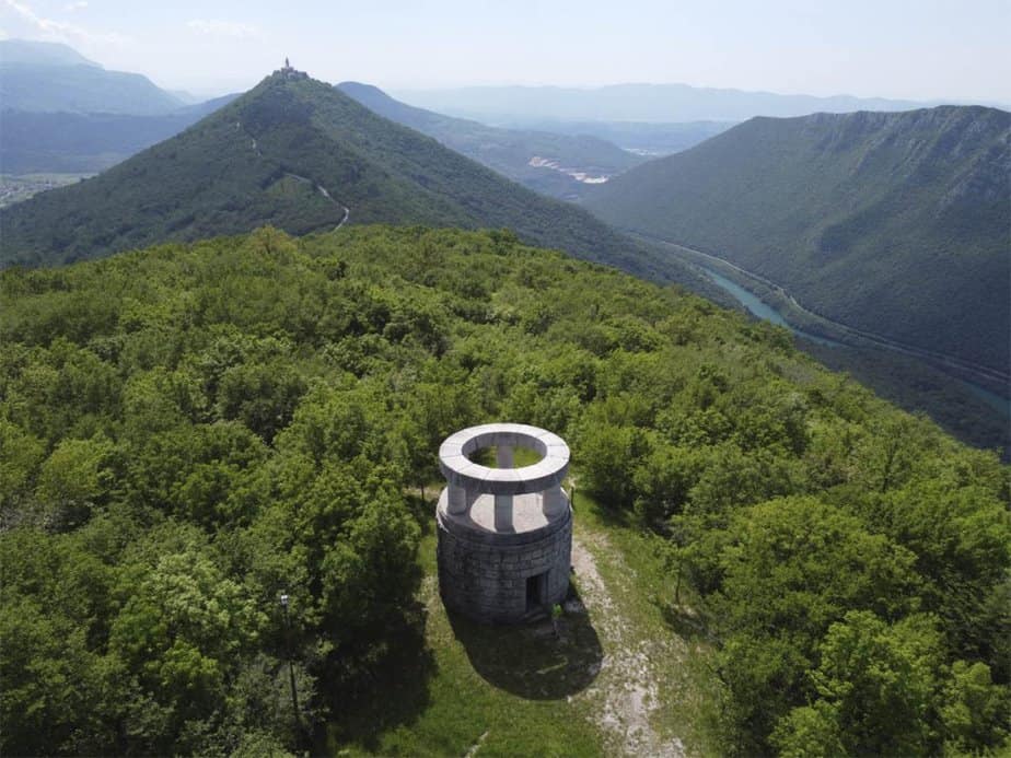 Mavzolej in Sveta gora