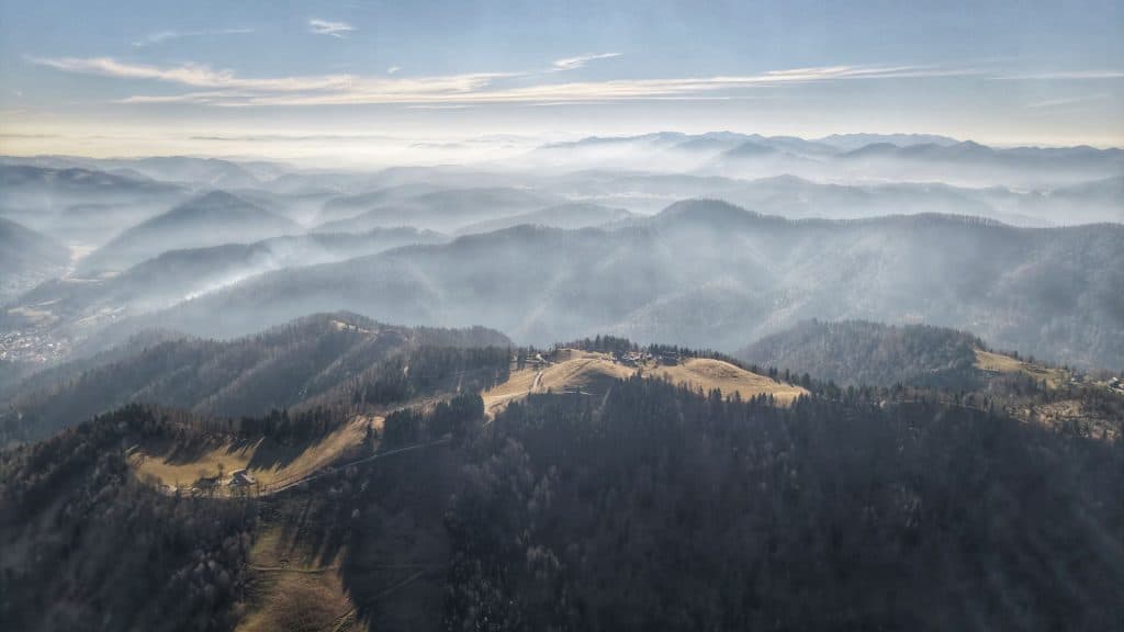 Meglice nad Idrijskim hribovjem